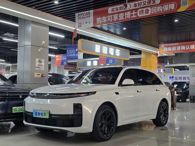 Li Auto L7 - фото 0