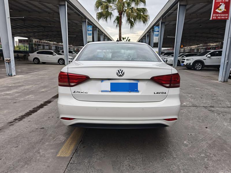 Volkswagen Lavida - фото 4