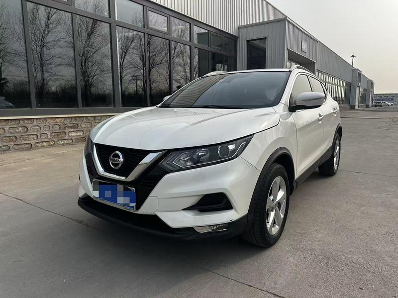 Nissan Qashqai - фото 0