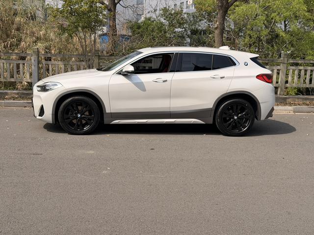 BMW X2 - фото 2