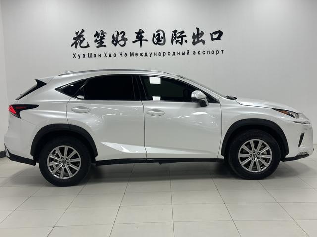 Lexus NX - фото 3