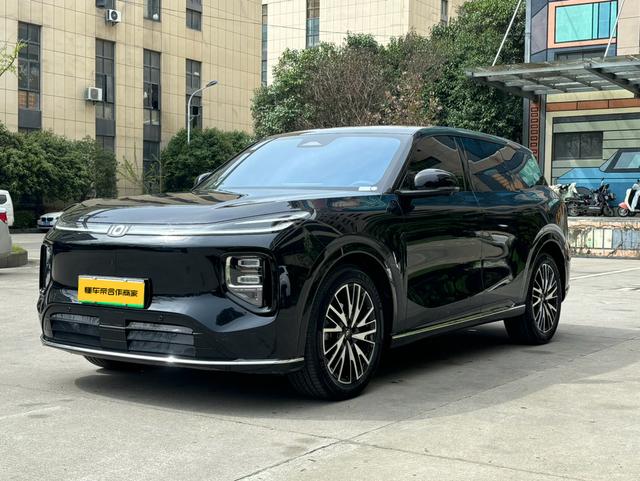 Changan Qiyuan Q07 - фото 0