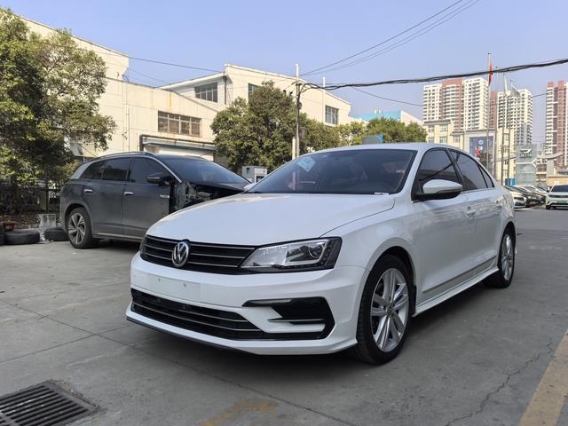 Volkswagen Sagitar - фото 0