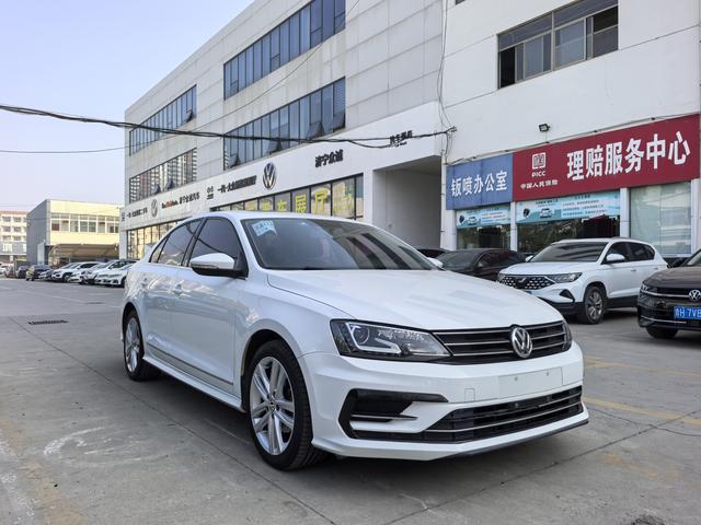 Volkswagen Sagitar - фото 2