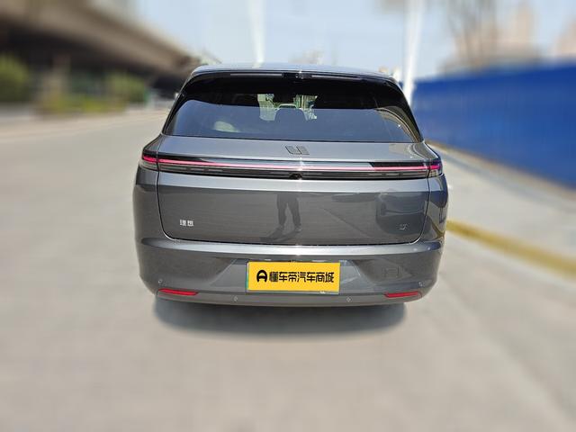 Li Auto L7 - фото 4
