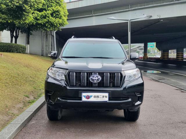 Toyota Prado (Import) - фото 1