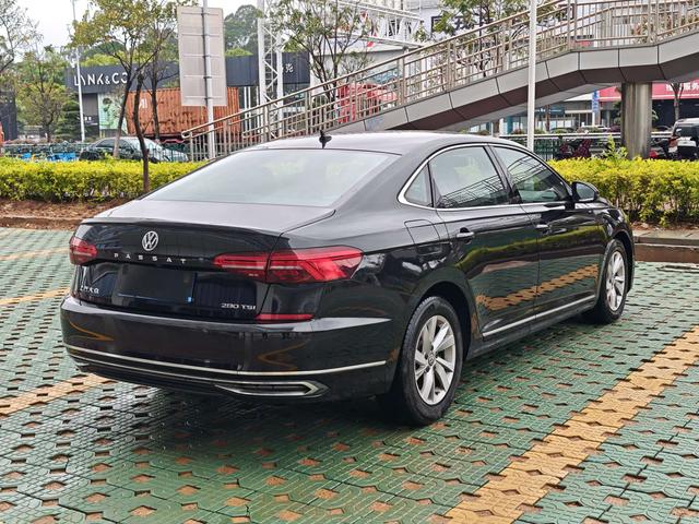 Volkswagen Passat - фото 3
