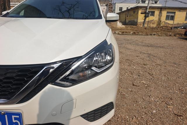 Nissan Sylphy - фото 1