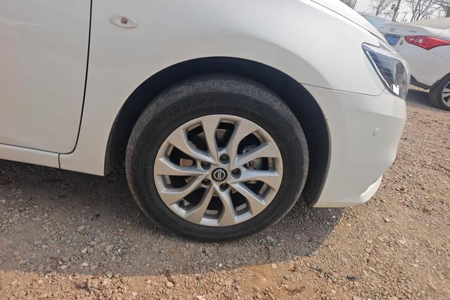 Nissan Sylphy - фото 4