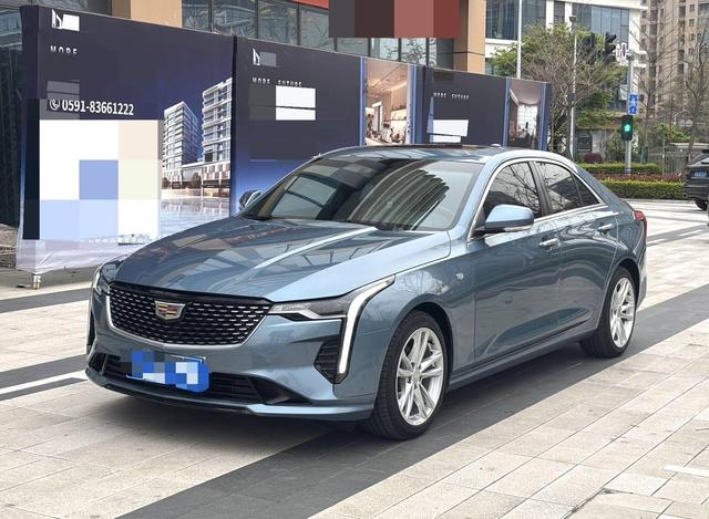 Cadillac CT4 - фото 0