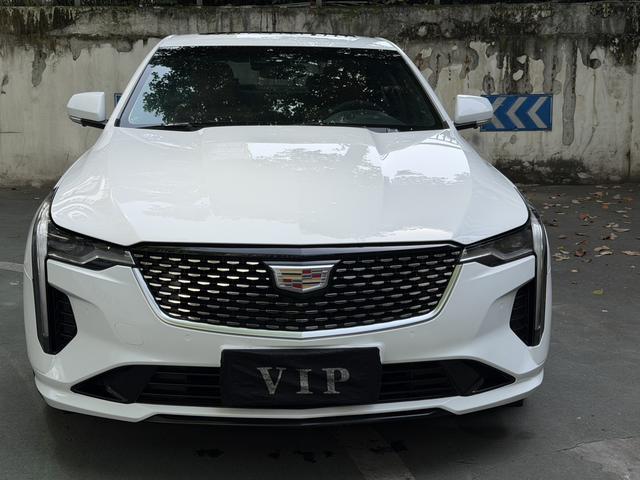 Cadillac CT4 - фото 2