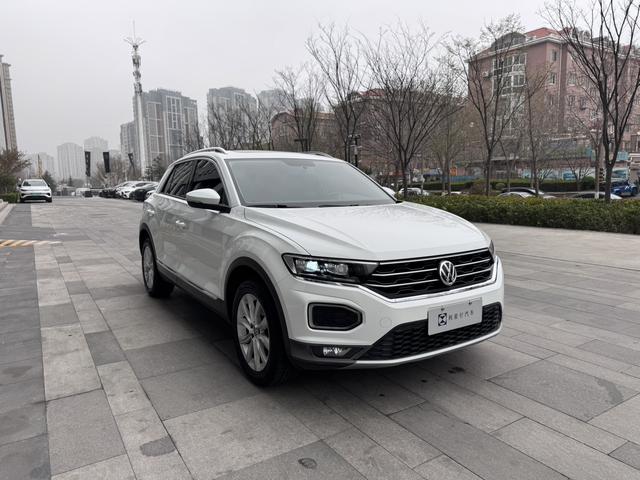 Volkswagen T-Roc - фото 2