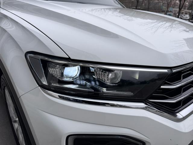 Volkswagen T-Roc - фото 4