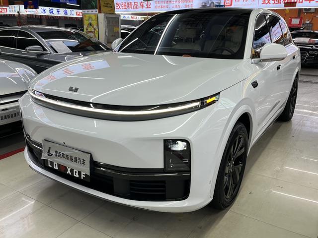 Li Auto L7 - фото 0