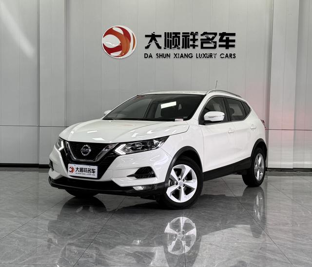 Nissan Qashqai - фото 0