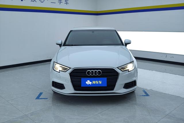 Audi A3 - фото 2