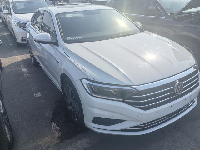 Volkswagen Sagitar - фото 2