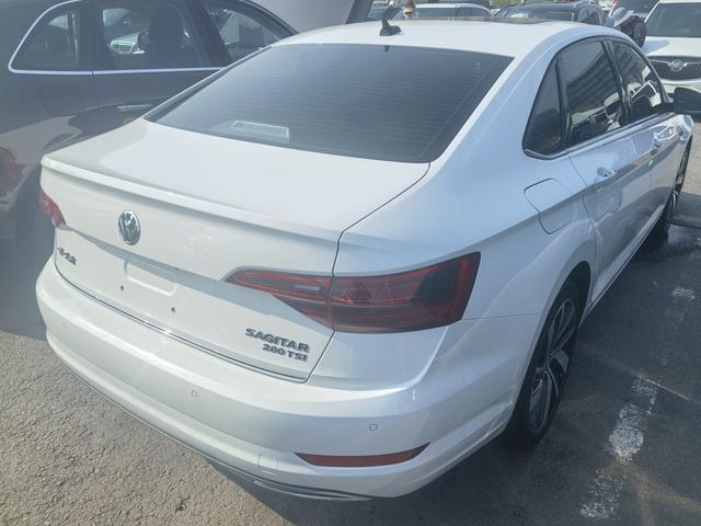 Volkswagen Sagitar - фото 3