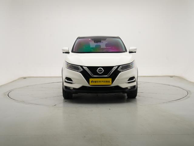 Nissan Qashqai - фото 1