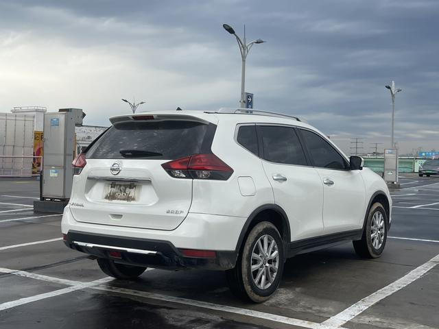 Nissan X-Trail - фото 3