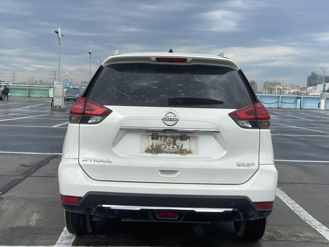 Nissan X-Trail - фото 4