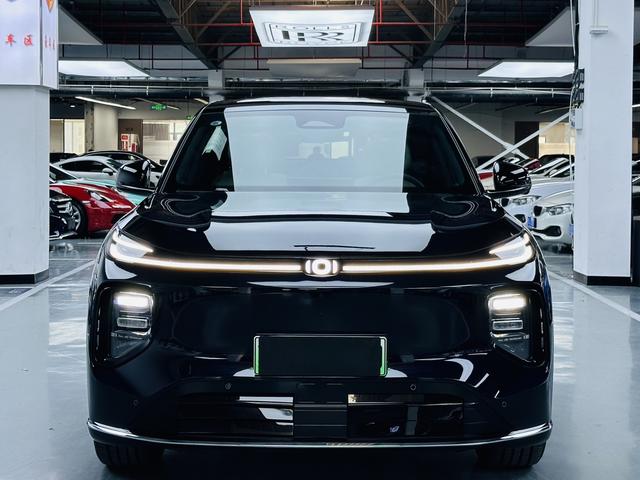 Changan Qiyuan Q07 - фото 1