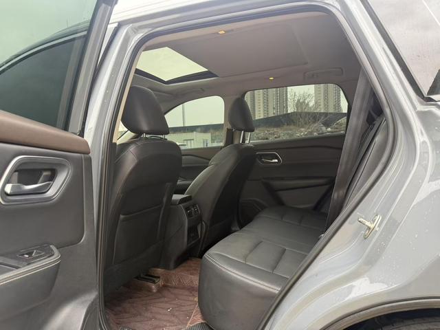 Nissan X-Trail - фото 4
