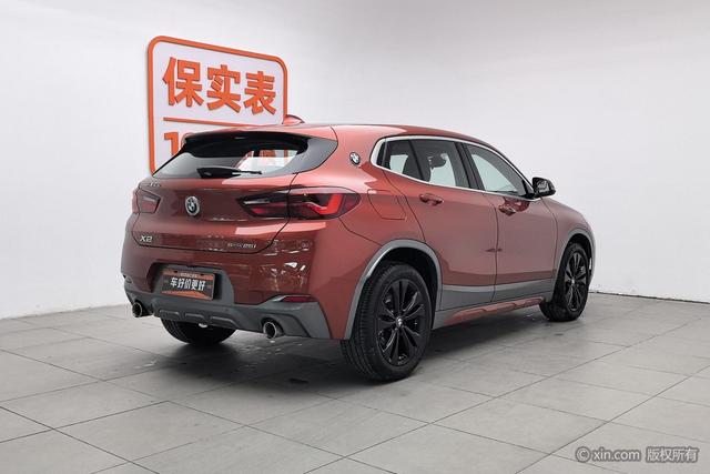 BMW X2 - фото 1