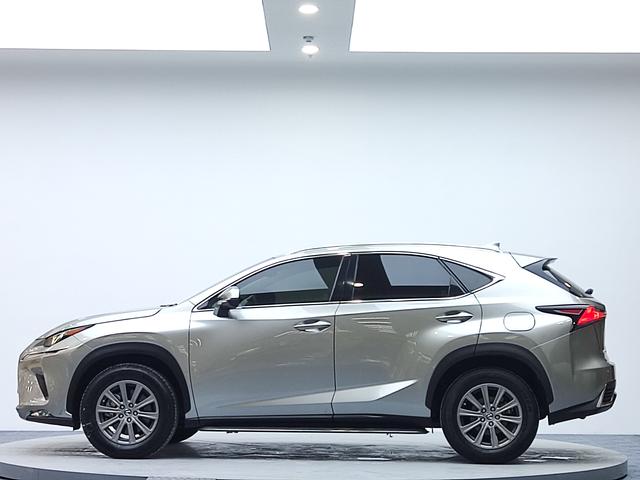 Lexus NX - фото 3
