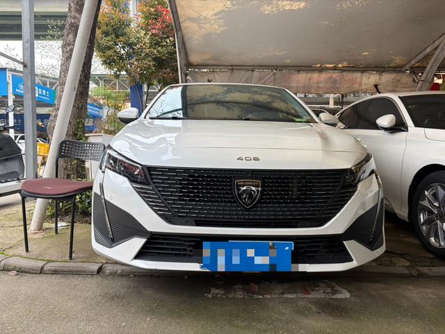 Peugeot 408 - фото 1