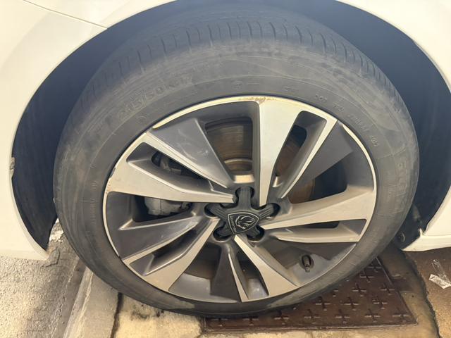 Peugeot 408 - фото 4