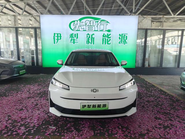 Changan Qiyuan A05 - фото 1