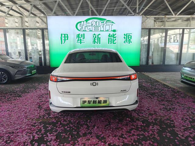 Changan Qiyuan A05 - фото 4