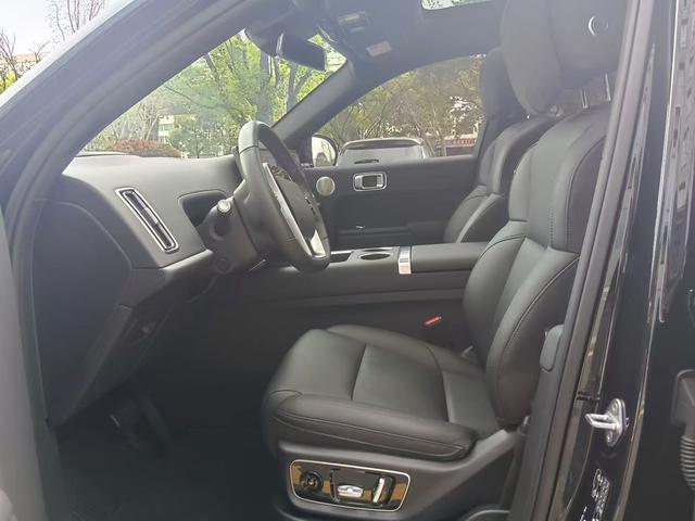 Li Auto L7 - фото 4