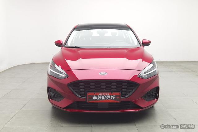 Ford Focus - фото 2