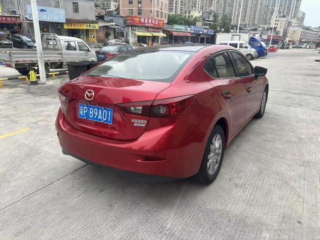 Mazda 3 Axela - фото 2