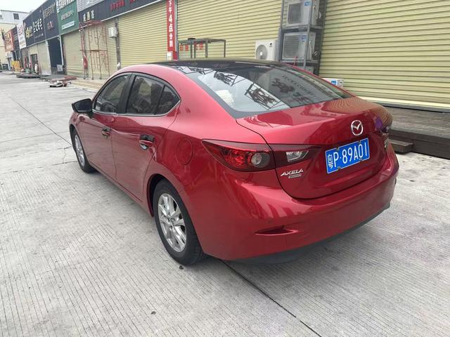 Mazda 3 Axela - фото 3