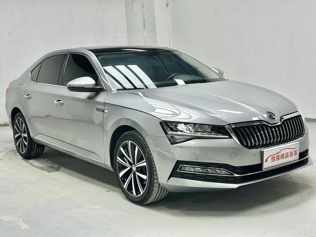 Skoda Superb - фото 2
