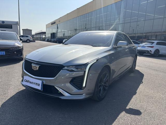 Cadillac CT4 - фото 0