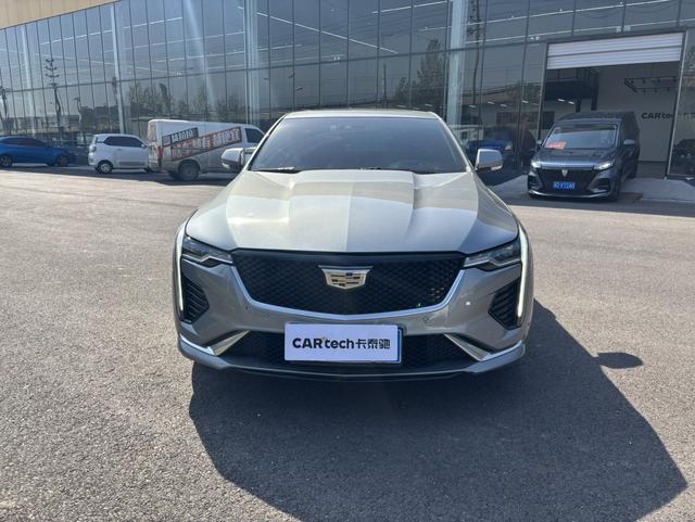 Cadillac CT4 - фото 1