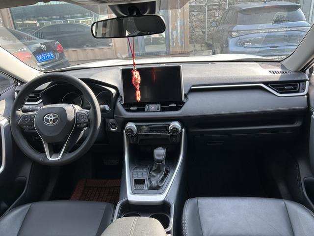 Toyota Wildlander - фото 3