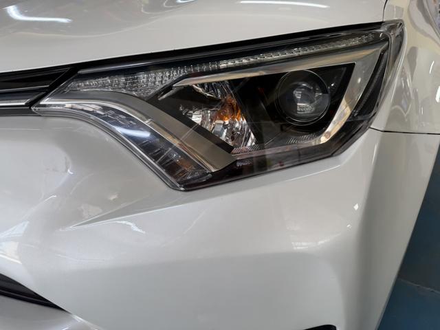 Toyota RAV4 - фото 3