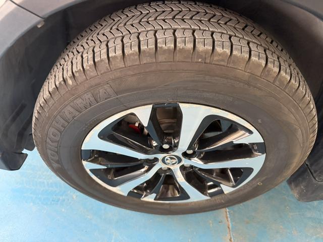 Toyota RAV4 - фото 4