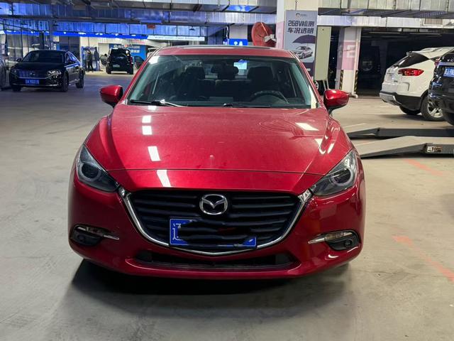 Mazda 3 Axela - фото 1