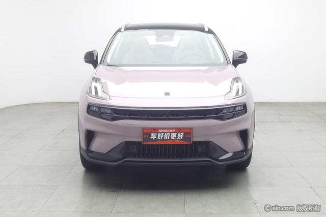 Lynk & Co 06 - фото 2