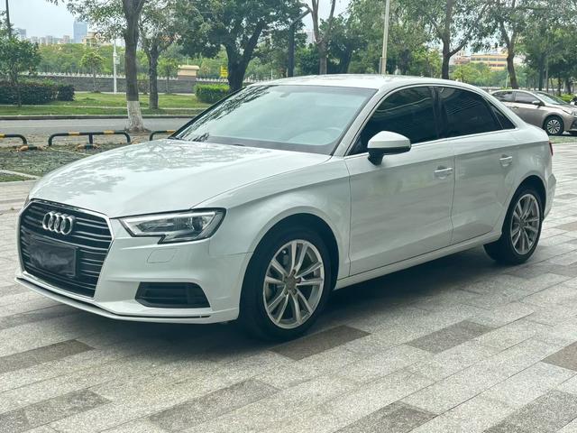 Audi A3 - фото 0