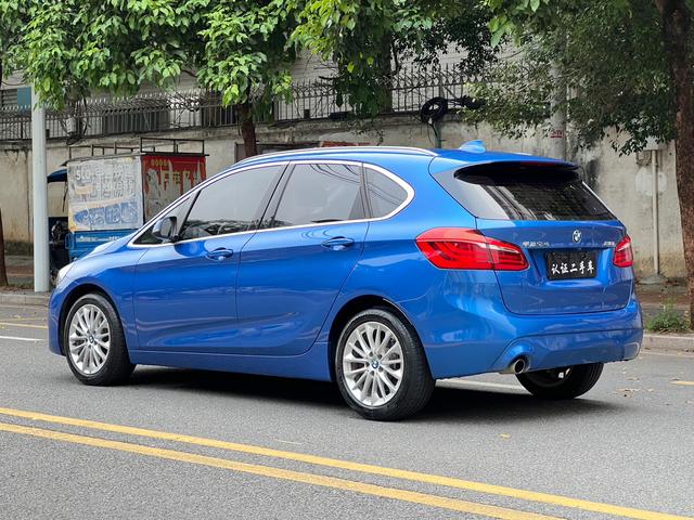 BMW 2-Series Active Tourer - фото 3