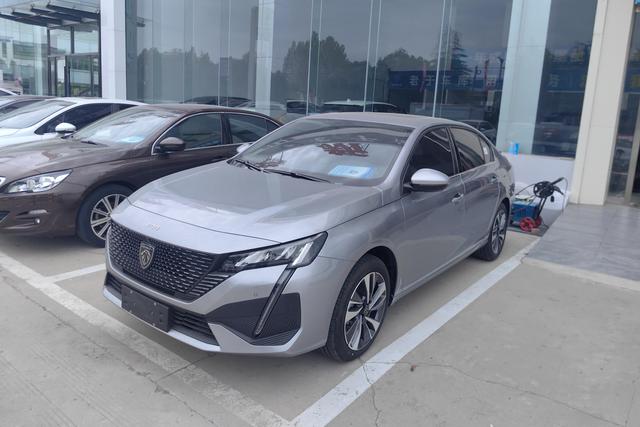 Peugeot 408 - фото 0