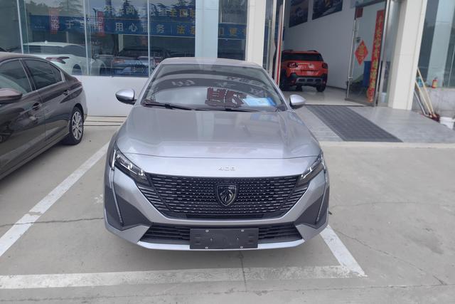Peugeot 408 - фото 2