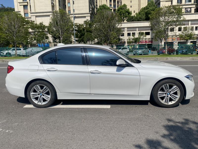 BMW 3 Series - фото 4